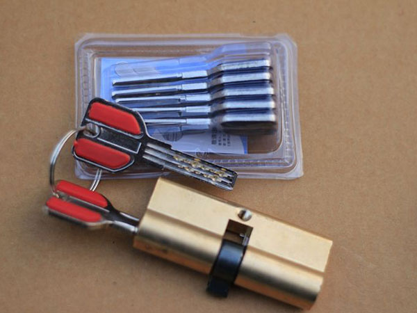 西林24小时上门开锁公司